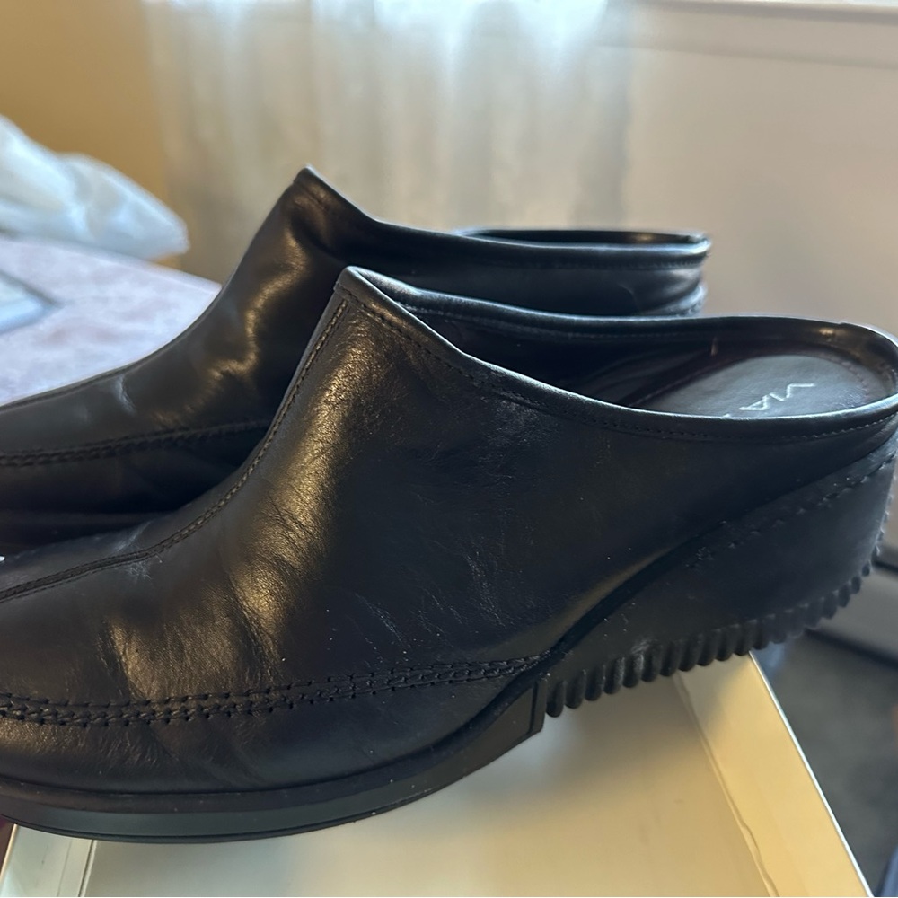 Italian Shoemakers Black Wedge Shoes